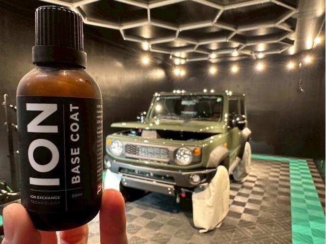 スズキ ジムニー／セラミックプロイオン2層／ウィンドウコーティングのご紹介です　東京都世田谷区のジェミーズ株式会社　渋谷区　目黒区　港区　品川区　神奈川　横浜市　川崎市　新規のお客様大歓迎　代車　レッカー