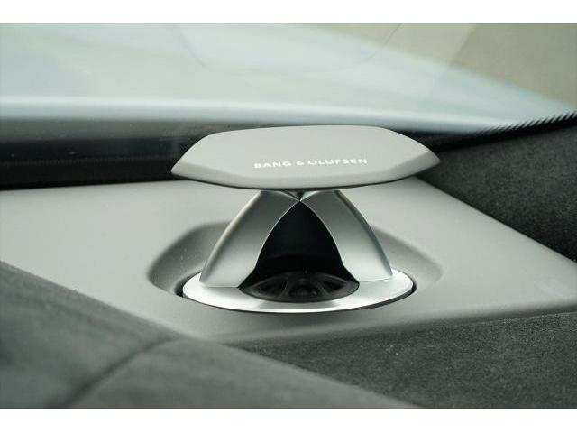 入庫情報　2024年モデル Lamborghini ウルス ペルフォルマンテ オプション863万円 希少カラー 右ハンドル　東京都世田谷区のジェミーズ株式会社　渋谷区　目黒区　港区　品川区　神奈川　横浜市　新規のお客様大歓迎　代車　レッカー