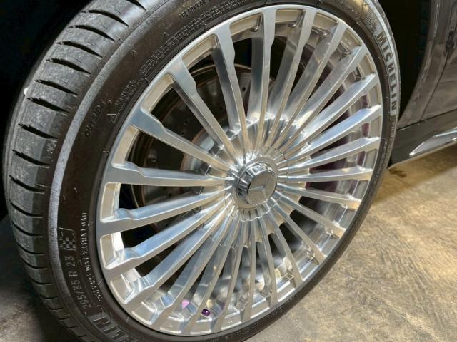 メルセデスベンツ GLS400d (GLS600仕様) ／ファインラボ ヒールプラスポリッシュメンテナンス／ホイールコーティングのご紹介です　東京都世田谷区のジェミーズ株式会社　渋谷区　目黒区　港区　品川区新規のお客様大歓迎　代車　レッカー