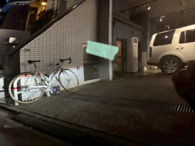 レクサス ＲＸの傷ついてしまったボディの鈑金修理を致しました。お問合せ番号ＳＢ：１０１９２東京都世田谷区のジェミーズ株式会社　渋谷区　目黒区　港区　品川区　神奈川　横浜市　新規のお客様大歓迎　代車　レッカー