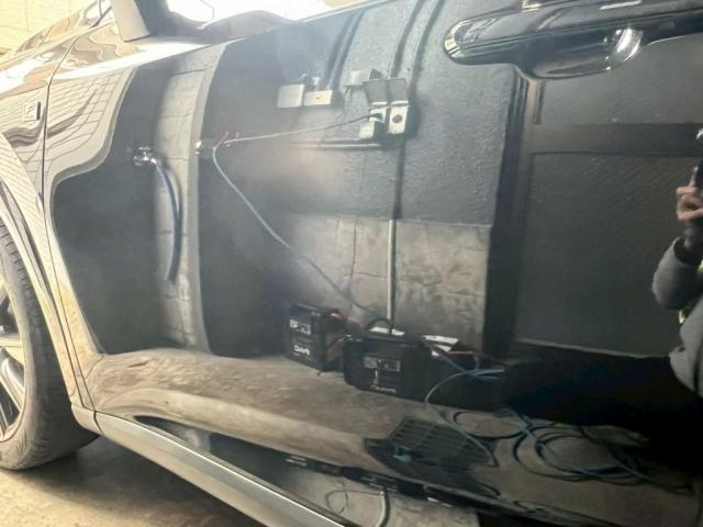 レクサス ＲＸの傷ついてしまったボディの鈑金修理を致しました。お問合せ番号ＳＢ：１０１９２東京都世田谷区のジェミーズ株式会社　渋谷区　目黒区　港区　品川区　神奈川　横浜市　新規のお客様大歓迎　代車　レッカー