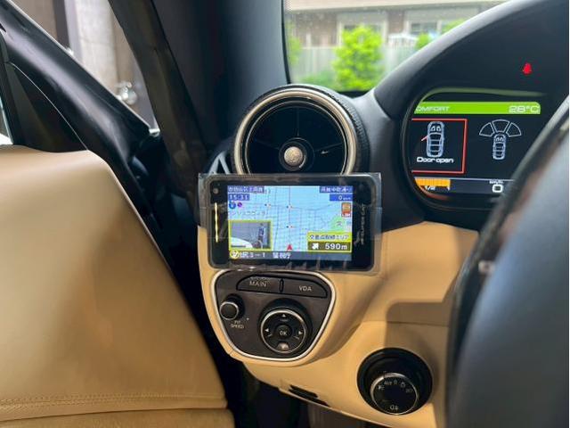 フェラーリカリフォルニアＴにユピテル製レーダー探知機【ＺＫ３１００】／デジタルインナーミラーの取り付けカスタムを致しました。お問合せ番号ＳＢ：１０１５９、ＳＢ：１０１９０東京都世田谷区のジェミーズ株式会社　新規のお客様大歓迎　代車　レッカー