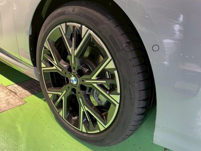 ＢＭＷ ２２０にホイールリムガード（アロイゲーター）の取付けカスタムを致しました。お問合せ番号ＳＢ：１０１８７東京都世田谷区のジェミーズ株式会社　渋谷区　目黒区　港区　品川区　神奈川　横浜市　新規のお客様大歓迎　代車　レッカー