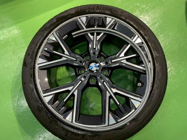 ＢＭＷ ２２０にホイールリムガード（アロイゲーター）の取付けカスタムを致しました。お問合せ番号ＳＢ：１０１８７東京都世田谷区のジェミーズ株式会社　渋谷区　目黒区　港区　品川区　神奈川　横浜市　新規のお客様大歓迎　代車　レッカー