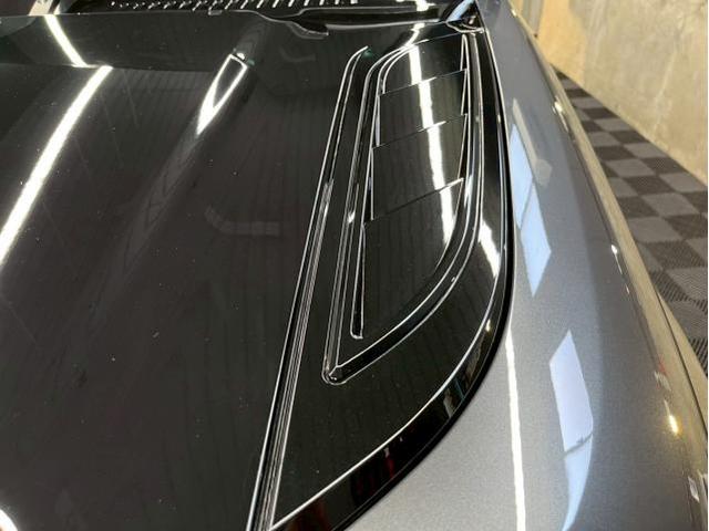 ランドローバー ディフェンダー110／セラミックプロ レギュラーメンテナンス／ボンネットベント リアスポイラーのトップコート塗布のご紹介です　東京都世田谷区のジェミーズ株式会社　渋谷区　新規のお客様大歓迎　代車　レッカー