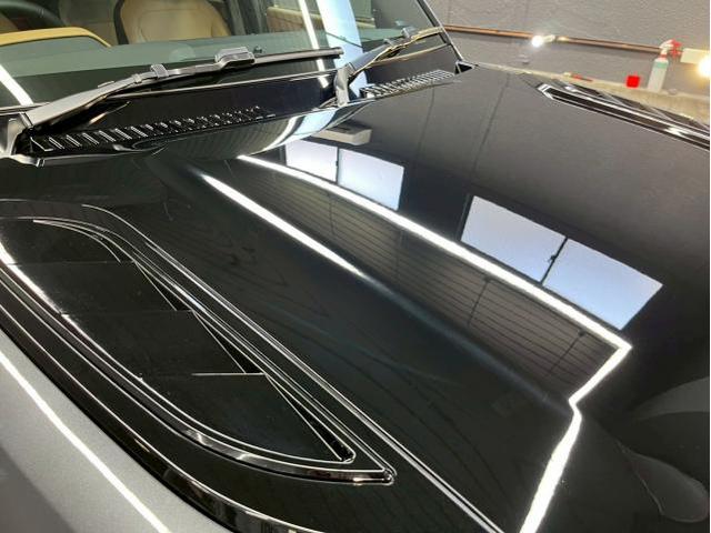 ランドローバー ディフェンダー110／セラミックプロ レギュラーメンテナンス／ボンネットベント リアスポイラーのトップコート塗布のご紹介です　東京都世田谷区のジェミーズ株式会社　渋谷区　新規のお客様大歓迎　代車　レッカー