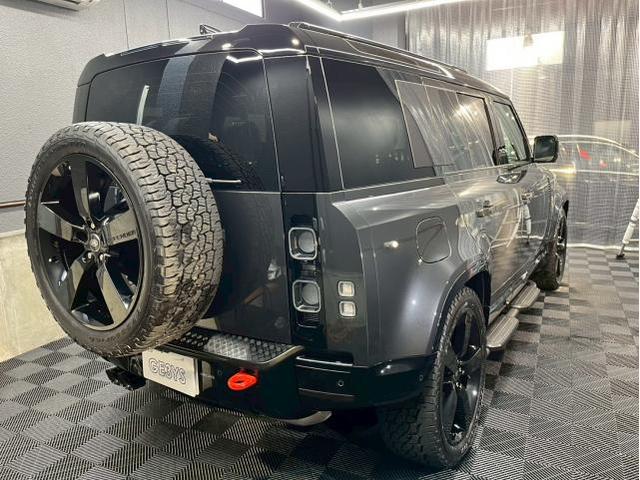 ランドローバー ディフェンダー110／セラミックプロ レギュラーメンテナンス／ボンネットベント リアスポイラーのトップコート塗布のご紹介です　東京都世田谷区のジェミーズ株式会社　渋谷区　新規のお客様大歓迎　代車　レッカー