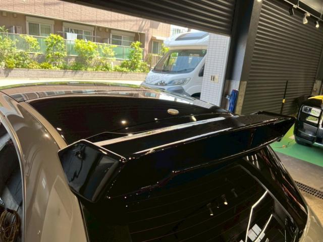 アバルト５９５のリアウィングを塗装し取付しました。お問合せ番号ＳＢ：１０３０９東京都世田谷区のジェミーズ株式会社　渋谷区　目黒区　港区　品川区　神奈川　横浜市　新規のお客様大歓迎　代車　レッカー