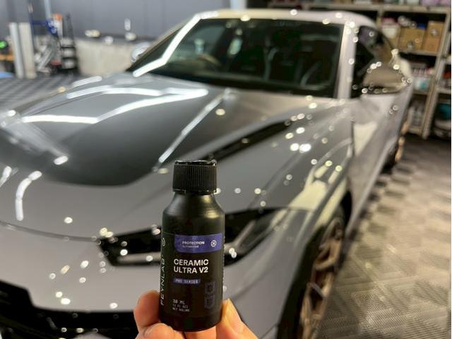 ランボルギーニ ウルスペルフォルマンテ／ファインラボ セラミックウルトラV2＋オリジナルセラミック／ホイール／インテリアコーティングのご紹介です　東京都世田谷区のジェミーズ株式会社　渋谷区　新規のお客様大歓迎　代車　レッカー