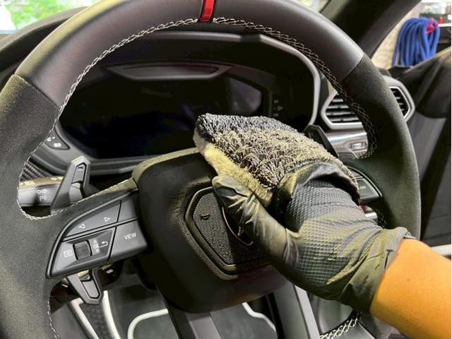 ランボルギーニ ウルスペルフォルマンテ／ファインラボ セラミックウルトラV2＋オリジナルセラミック／ホイール／インテリアコーティングのご紹介です　東京都世田谷区のジェミーズ株式会社　渋谷区　新規のお客様大歓迎　代車　レッカー