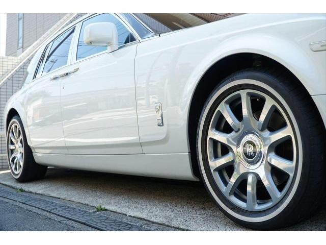 入庫情報 2016年モデル Rolls-Royceファントム ＳＷＢ スターライト リアモニター ディーラー車　東京都世田谷区のジェミーズ株式会社　渋谷区　目黒区　港区　品川区　神奈川　横浜市　新規のお客様大歓迎　代車　レッカー