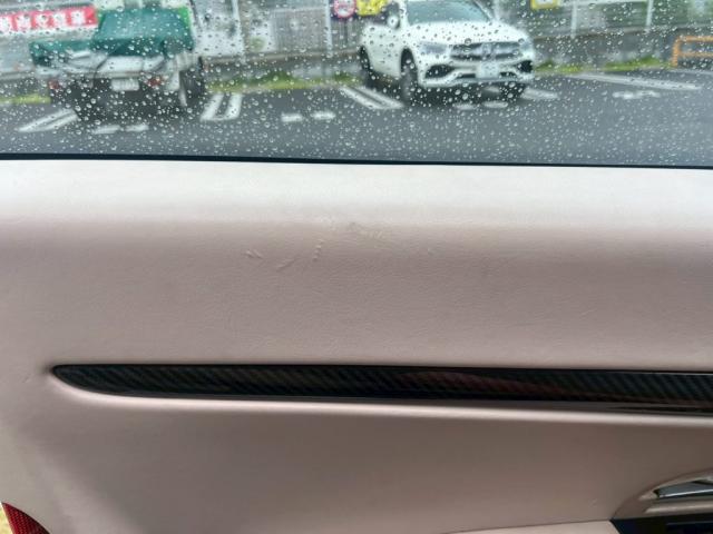 マセラティ グランカブリオ の傷んでしまったシートリペア致しました。東京都世田谷区のジェミーズ株式会社　渋谷区　目黒区　港区　品川区　神奈川　横浜市　新規のお客様大歓迎　代車　レッカー