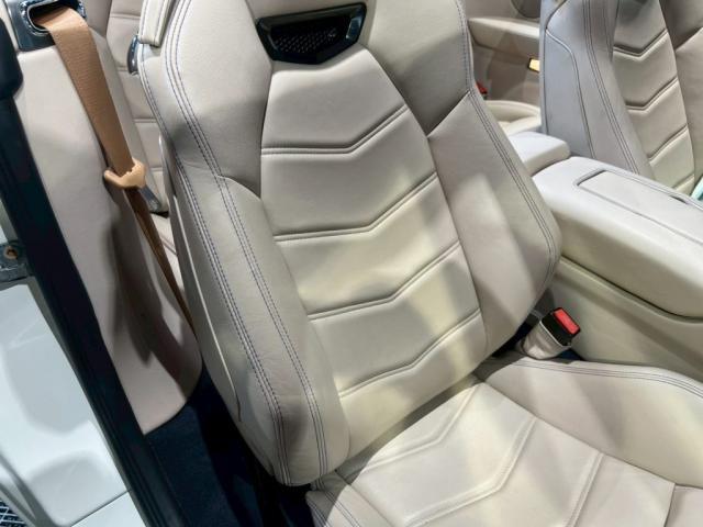 マセラティ グランカブリオ の傷んでしまったシートリペア致しました。東京都世田谷区のジェミーズ株式会社　渋谷区　目黒区　港区　品川区　神奈川　横浜市　新規のお客様大歓迎　代車　レッカー