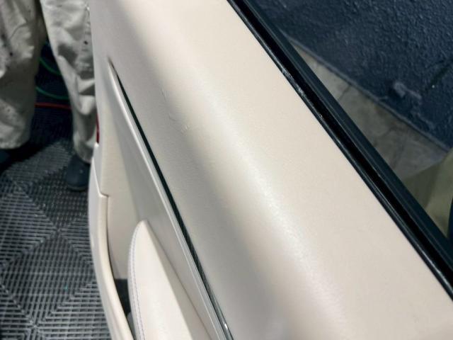 マセラティ グランカブリオ の傷んでしまったシートリペア致しました。東京都世田谷区のジェミーズ株式会社　渋谷区　目黒区　港区　品川区　神奈川　横浜市　新規のお客様大歓迎　代車　レッカー