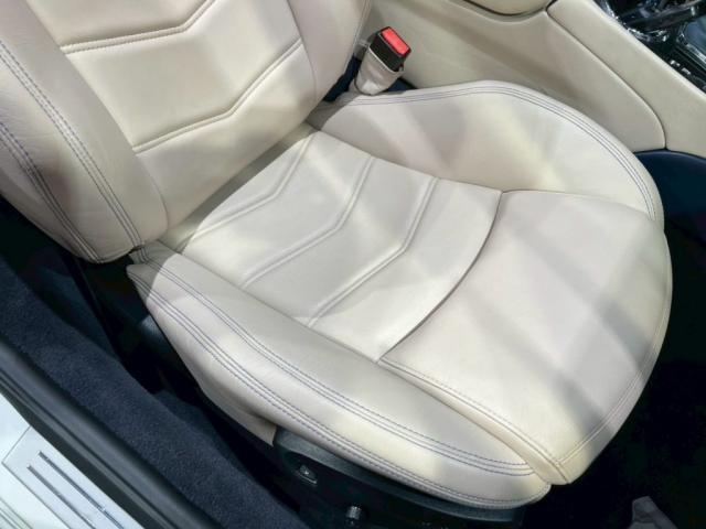 マセラティ グランカブリオ の傷んでしまったシートリペア致しました。東京都世田谷区のジェミーズ株式会社　渋谷区　目黒区　港区　品川区　神奈川　横浜市　新規のお客様大歓迎　代車　レッカー