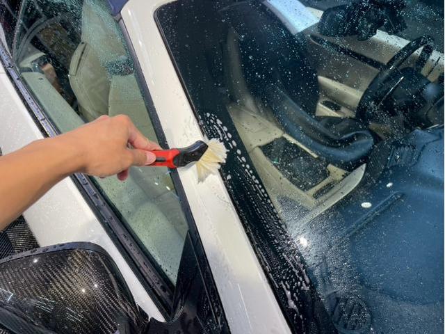 マセラティ グランカブリオ／クリアガード コードSコーティングのご紹介です　東京都世田谷区のジェミーズ株式会社　渋谷区　目黒区　港区　品川区　神奈川　横浜市　新規のお客様大歓迎　代車　レッカー