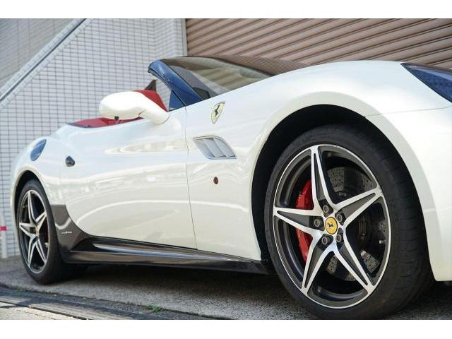 入庫情報 2013年モデル Ｆｅｒｒａｒｉカリフォルニア３０ ジャッポーネ 日本のみ10台限定で発売された「ジャッポーネ」の入庫です。東京都世田谷区のジェミーズ株式会社　渋谷区　目黒区　港区　品川区　神奈川　横浜市　新規のお客様大歓迎　代車