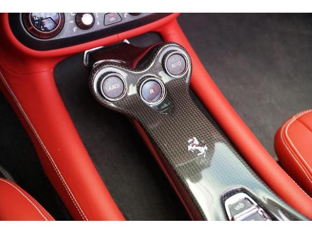 入庫情報 2013年モデル Ｆｅｒｒａｒｉカリフォルニア３０ ジャッポーネ 日本のみ10台限定で発売された「ジャッポーネ」の入庫です。東京都世田谷区のジェミーズ株式会社　渋谷区　目黒区　港区　品川区　神奈川　横浜市　新規のお客様大歓迎　代車