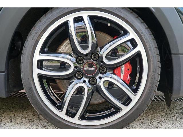 入庫情報 2017年モデル BMW MINIミニ ジョンクーパーワークス トラックスタイル レベルグリーン 東京都世田谷区のジェミーズ株式会社　渋谷区　目黒区　港区　品川区　神奈川　横浜市　新規のお客様大歓迎　代車　レッカー