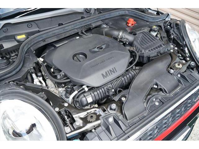 入庫情報 2017年モデル BMW MINIミニ ジョンクーパーワークス トラックスタイル レベルグリーン 東京都世田谷区のジェミーズ株式会社　渋谷区　目黒区　港区　品川区　神奈川　横浜市　新規のお客様大歓迎　代車　レッカー