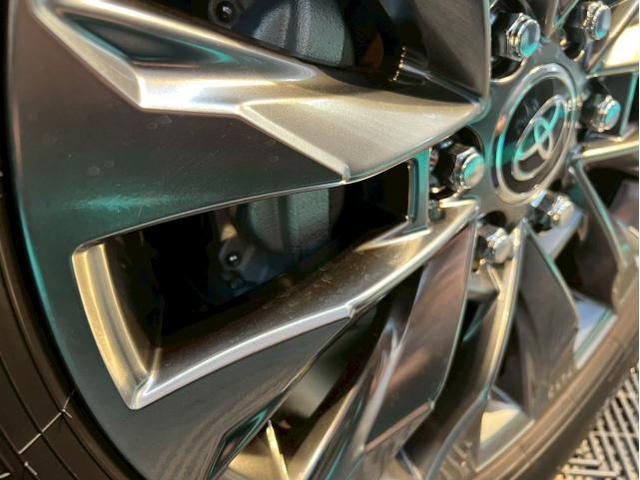 トヨタ ランドクルーザー300ZX／セラミックプロ ポリッシュメンテナンス／ホイール／インテリアコーティングのご紹介です　東京都世田谷区のジェミーズ株式会社　渋谷区　目黒区　港区　品川区　神奈川　横浜市　新規のお客様大歓迎　代車　レッカー