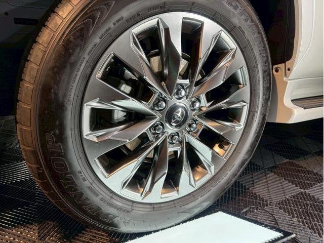 トヨタ ランドクルーザー300ZX／セラミックプロ ポリッシュメンテナンス／ホイール／インテリアコーティングのご紹介です　東京都世田谷区のジェミーズ株式会社　渋谷区　目黒区　港区　品川区　神奈川　横浜市　新規のお客様大歓迎　代車　レッカー