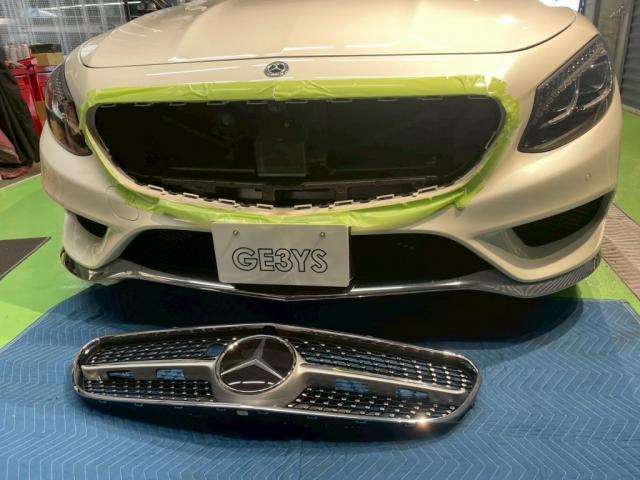 メルセデスベンツ Ｓ５５０のフロントグリルをパナメリカーナスタイルグリルに交換カスタム致しました。お問合せ番号ＳＢ：１０５３０東京都世田谷区のジェミーズ株式会社　渋谷区　目黒区　港区　品川区　神奈川　横浜市　新規のお客様大歓迎　代車　レッカ