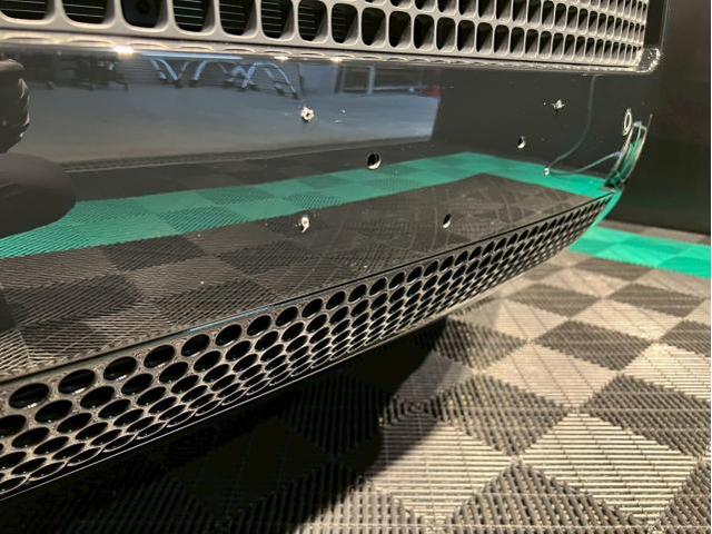 新車ランドローバー ディフェンダー110／セラミックプロイオン2層／ホイール＆キャリパー／サンルーフガラスコーティングのご紹介です　東京都世田谷区のジェミーズ株式会社　渋谷区　目黒区　港区　品川区　新規のお客様大歓迎　代車　レッカー
