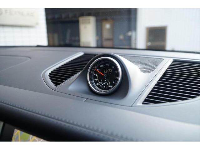 入庫情報 2018年モデル PORSCHE マカンターボ スポーツクロノ スポーツエキゾースト 東京都世田谷区のジェミーズ株式会社　渋谷区　目黒区　港区　品川区　新規のお客様大歓迎　代車　レッカー