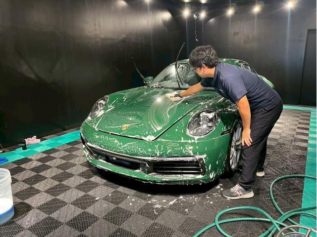 ポルシェ 911カレラ／ファインラボ セラミックウルトラV2＋オリジナルセラミックコーティングのご紹介です　東京都世田谷区のジェミーズ株式会社　渋谷区　目黒区　港区　品川区　神奈川　横浜市　新規のお客様大歓迎　代車　レッカー