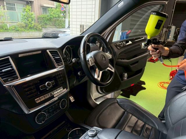メルセデスベンツ ML350／ナノゾーンコートモビリティ 光触媒コーティングのご紹介です　東京都世田谷区のジェミーズ株式会社　渋谷区　目黒区　港区　品川区　神奈川　横浜市　新規のお客様大歓迎　代車　レッカー