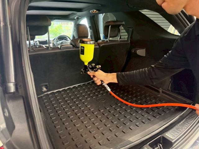メルセデスベンツ ML350／ナノゾーンコートモビリティ 光触媒コーティングのご紹介です　東京都世田谷区のジェミーズ株式会社　渋谷区　目黒区　港区　品川区　神奈川　横浜市　新規のお客様大歓迎　代車　レッカー