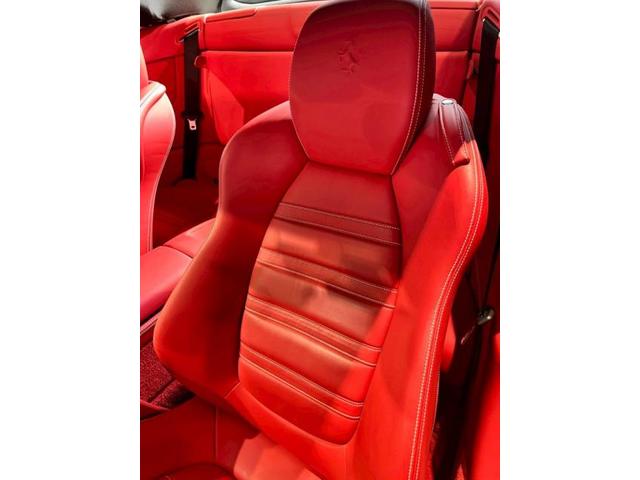 フェラーリカリフォルニア│ シートリペア【世田谷区】東京都世田谷区のジェミーズ株式会社 渋谷区 目黒区 港区 品川区 神奈川 横浜市 新規のお客様大歓迎 代車 レッカー