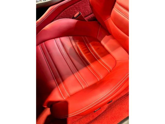 フェラーリカリフォルニア│ シートリペア【世田谷区】東京都世田谷区のジェミーズ株式会社 渋谷区 目黒区 港区 品川区 神奈川 横浜市 新規のお客様大歓迎 代車 レッカー