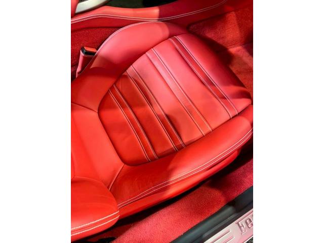 フェラーリカリフォルニア│ シートリペア【世田谷区】東京都世田谷区のジェミーズ株式会社 渋谷区 目黒区 港区 品川区 神奈川 横浜市 新規のお客様大歓迎 代車 レッカー