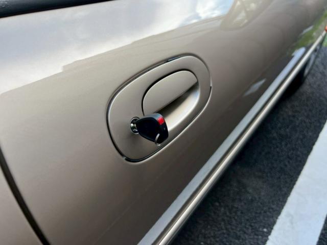 ジャガー XKR │ イモビライザー付きスペアキー作成【世田谷区】東京都世田谷区のジェミーズ株式会社 渋谷区 目黒区 港区 品川区 神奈川 横浜市 新規のお客様大歓迎 代車 レッカー