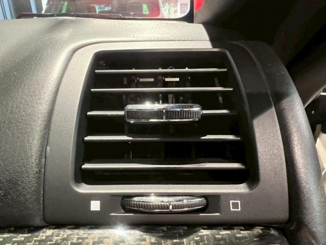 マセラティ グランカブリオ｜内装インテリアのべたつき除去【世田谷区】お問合せ番号ＳＢ：１０７０３東京都世田谷区のジェミーズ株式会社　渋谷区　目黒区　港区　品川区　神奈川　横浜市　新規のお客様大歓迎　代車　レッカー