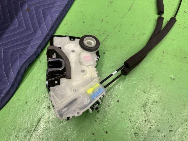 トヨタ アルファード │ イージークローザー取付【世田谷区】東京都世田谷区のジェミーズ株式会社　渋谷区　目黒区　港区　品川区　神奈川　横浜市　新規のお客様大歓迎　代車　レッカー