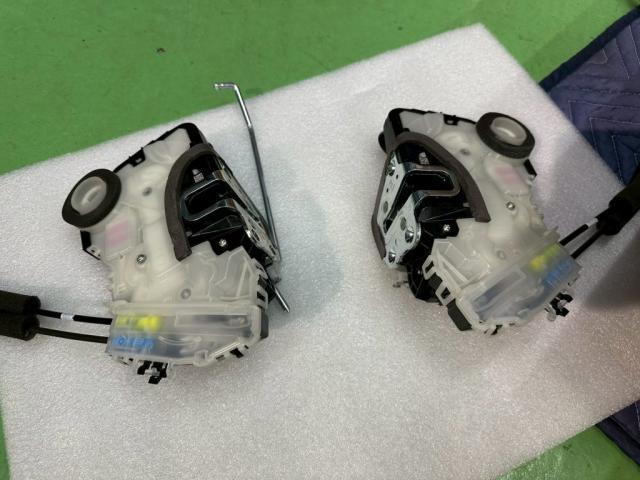 トヨタ アルファード │ イージークローザー取付【世田谷区】東京都世田谷区のジェミーズ株式会社　渋谷区　目黒区　港区　品川区　神奈川　横浜市　新規のお客様大歓迎　代車　レッカー