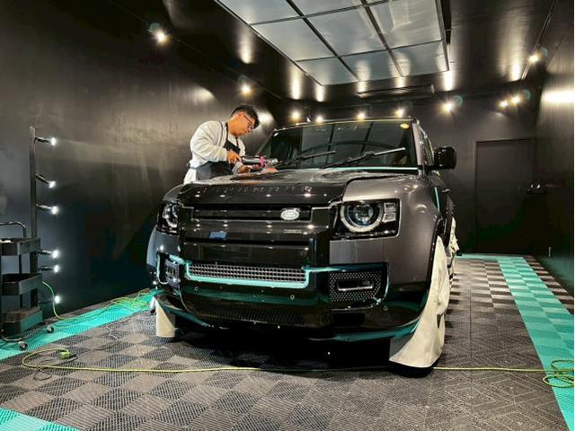 新車ランドローバー ディフェンダー110／セラミックプロイオン2層／ウィンドウ／ホイールコーティングのご紹介です　東京都世田谷区のジェミーズ株式会社　渋谷区　目黒区　港区　品川区　神奈川　横浜市　川崎市　新規のお客様大歓迎　代車　レッカー