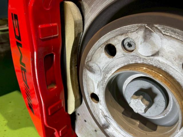 メルセデスＡＭＧ Ｇ６３│ブレーキパッド交換【世田谷区】お問合せ番号ＳＢ：１０６９６東京都世田谷区のジェミーズ株式会社　渋谷区　目黒区　港区　品川区　神奈川　横浜市　新規のお客様大歓迎　代車　レッカー