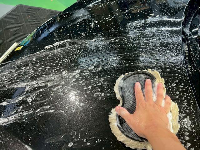 フェラーリ458スパイダー／ボディ磨き／インテリアクリーニングのご紹介です　東京都世田谷区のジェミーズ株式会社　渋谷区　目黒区　港区　品川区　神奈川　横浜市　新規のお客様大歓迎　代車　レッカー