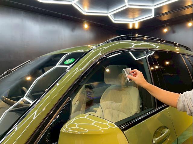 BMW X7／ファインラボ セラミックウルトラV2＋オリジナルセラミック／ウィンドウ／インテリアコーティングのご紹介です　東京都世田谷区のジェミーズ株式会社　渋谷区　目黒区　港区　品川区　神奈川　横浜市　新規のお客様大歓迎　代車　レッカー