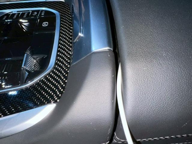 BMW Ｘ７│ センターコンソールリペア【世田谷区】お問合せ番号ＳＢ：１０１７０東京都世田谷区のジェミーズ株式会社　渋谷区　目黒区　港区　品川区　神奈川　横浜市　新規のお客様大歓迎　代車　レッカー