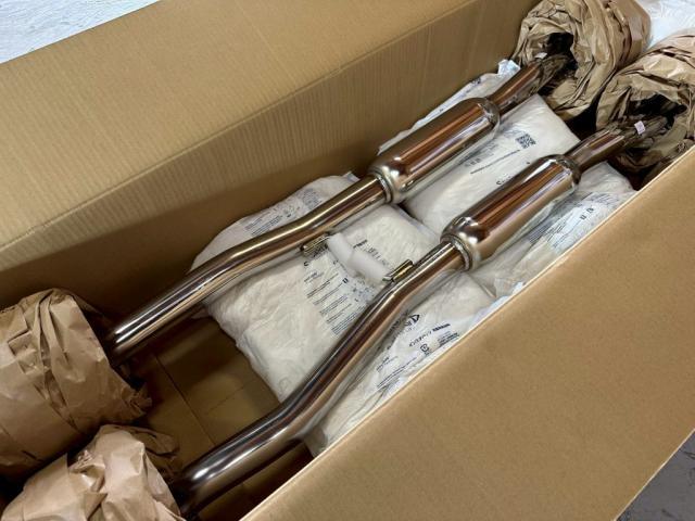 日産 フェアレディＺ │ＨＫＳマフラー取付【世田谷区】お問合せ番号ＳＢ：１０７１０東京都世田谷区のジェミーズ株式会社　渋谷区　目黒区　港区　品川区　神奈川　横浜市　新規のお客様大歓迎　代車　レッカー