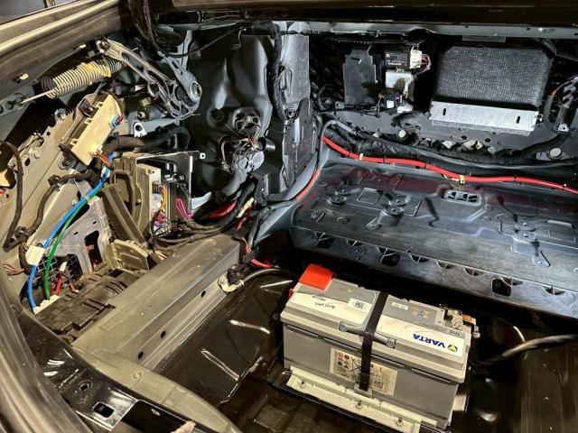 メルセデスベンツ Ｓ４００ｄ │ デジタルミラー取付【世田谷区】 東京都世田谷区のジェミーズ株式会社　渋谷区　目黒区　港区　品川区　神奈川　横浜市　新規のお客様大歓迎　代車　レッカー