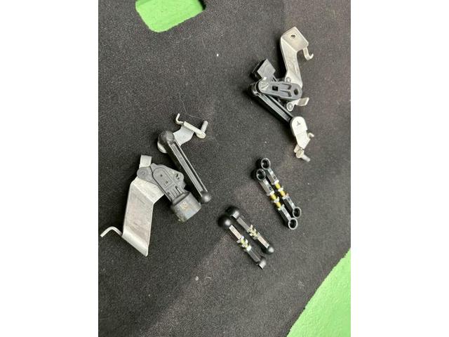 ＢＭＷ Ｘ７│ ＡＳＲフラップコントローラー／ロアリング／スペーサー取付【世田谷区】お問合せ番号ＳＢ：１０７００東京都世田谷区のジェミーズ株式会社　渋谷区　目黒区　港区　品川区　神奈川　横浜市　新規のお客様大歓迎　代車　レッカー