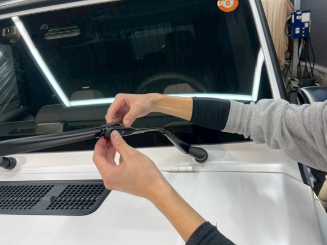 メルセデスAMG G63／ファインラボ マットセラミック／ホイール／フロントガラスコーティング＋撥水ワイパー交換のご紹介です　東京都世田谷区のジェミーズ株式会社　渋谷区　目黒区　港区　品川区　新規のお客様大歓迎　代車　レッカー