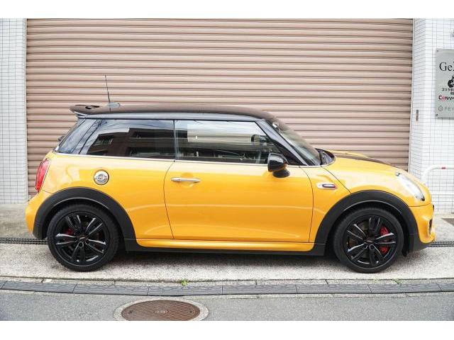 入庫情報 2016年モデル BMW MINIミニ ジョンクーパーワークス 東京都世田谷区のジェミーズ株式会社　渋谷区　目黒区　港区　品川区　新規のお客様大歓迎　代車　レッカー