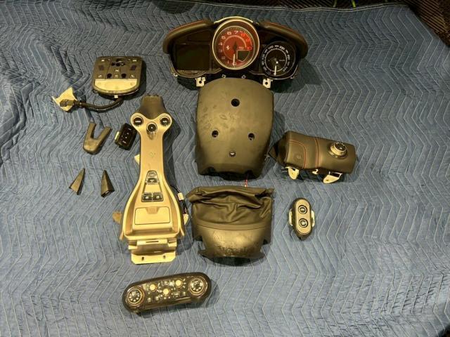 フェラーリ カリフォルニア｜内装インテリアのべたつき除去【世田谷区】お問合せ番号ＳＢ：１０７３３東京都世田谷区のジェミーズ株式会社　渋谷区　目黒区　港区　品川区　神奈川　横浜市　新規のお客様大歓迎　代車　レッカー